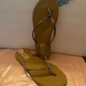 Flojos Tan and Patterned Sandals